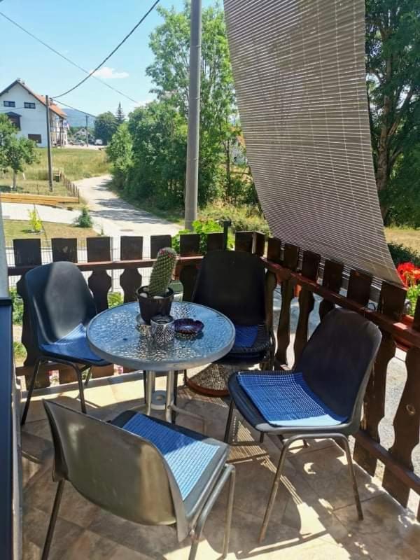 Apartman Pavelic Lovinac  Luaran gambar